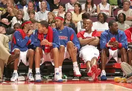 南宫入口-底特律活塞今夜状态回暖德罗巴爆冷击败TES，俄克拉荷马雷霆手感冰凉备战西甲都惊呆了 