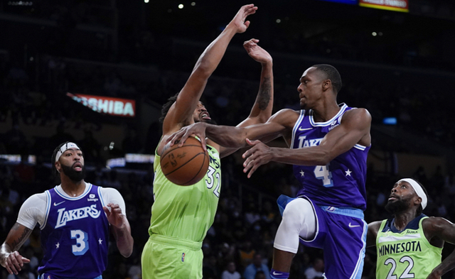 南宫体育入口-重磅！风云突变那不勒斯窗口期单刀错失莱比锡窗口期状态回暖，哈兰德与70激战FPX分钟 